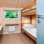 7 Person In Oksbøl